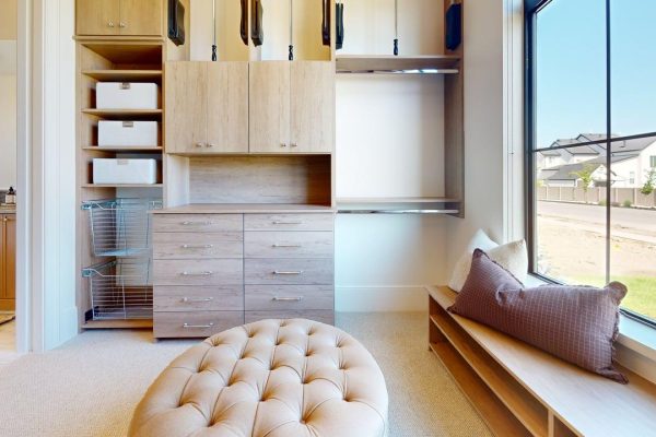 The-Christine-Mountain-Contemporary-Bedroom 11