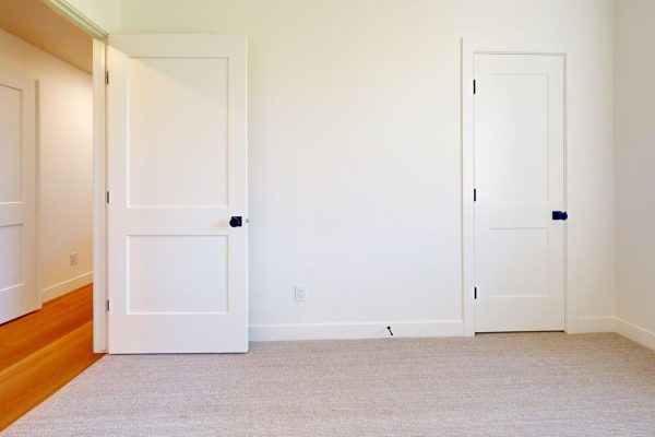 The-Christine-Mountain-Contemporary-Bedroom 9