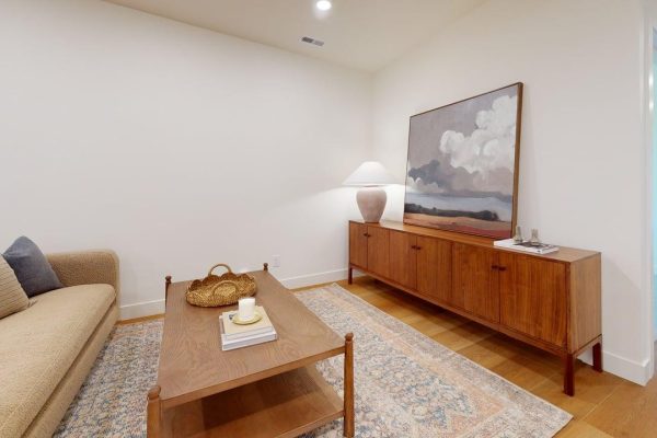 The-Christine-Mountain-Contemporary-Living-Room 4