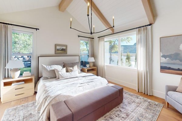 The-Elizabeth-Bedroom 5