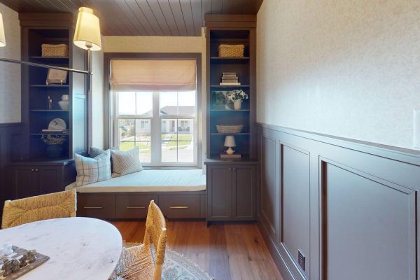 The-Elizabeth-Dining-Room 1