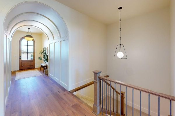 The-Elizabeth-Hallway