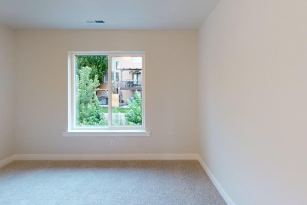 The-Evelyn-Bedroom 3