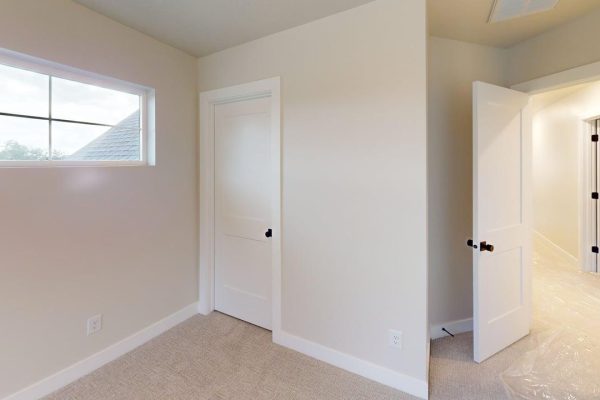 The-Evelyn-Bedroom 4