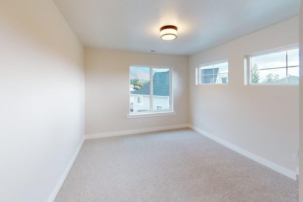 The-Evelyn-Bedroom 6