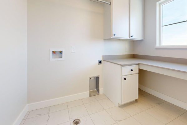 The-Kaitlyn-PV134-Laundry